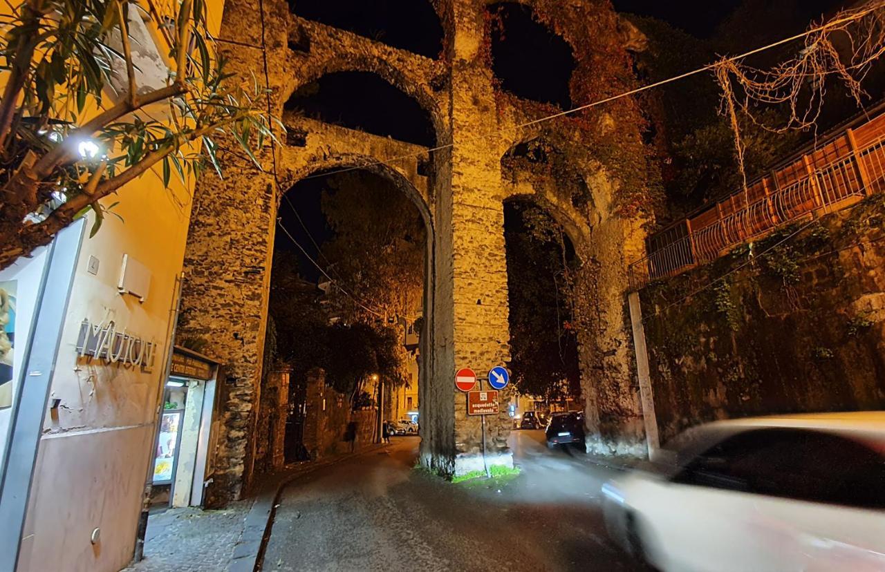 La Casa Sugli Archi Panzió Salerno Kültér fotó