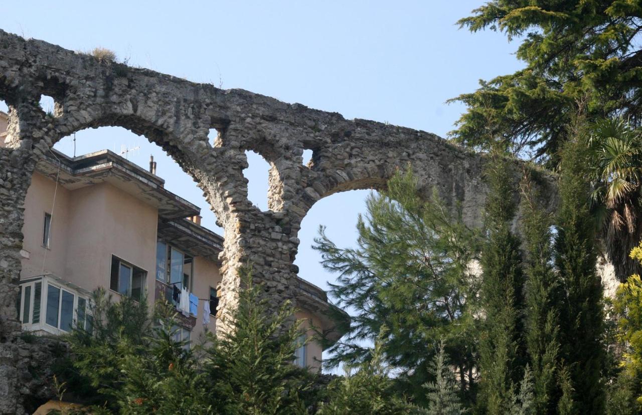 La Casa Sugli Archi Panzió Salerno Kültér fotó